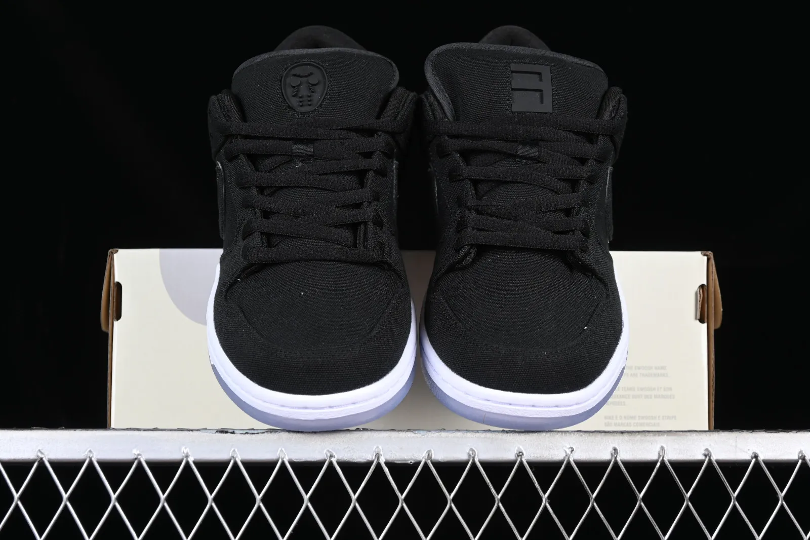 Eminem x Carhartt x Nike SB Dunk Low Black White FN4193-013