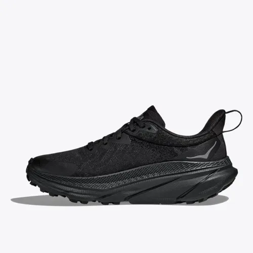 Hoka Challenger 7 GORE-TEX Black / Black  Built at the intersection of road and trail, the Challenger 7 GTX has been completely 