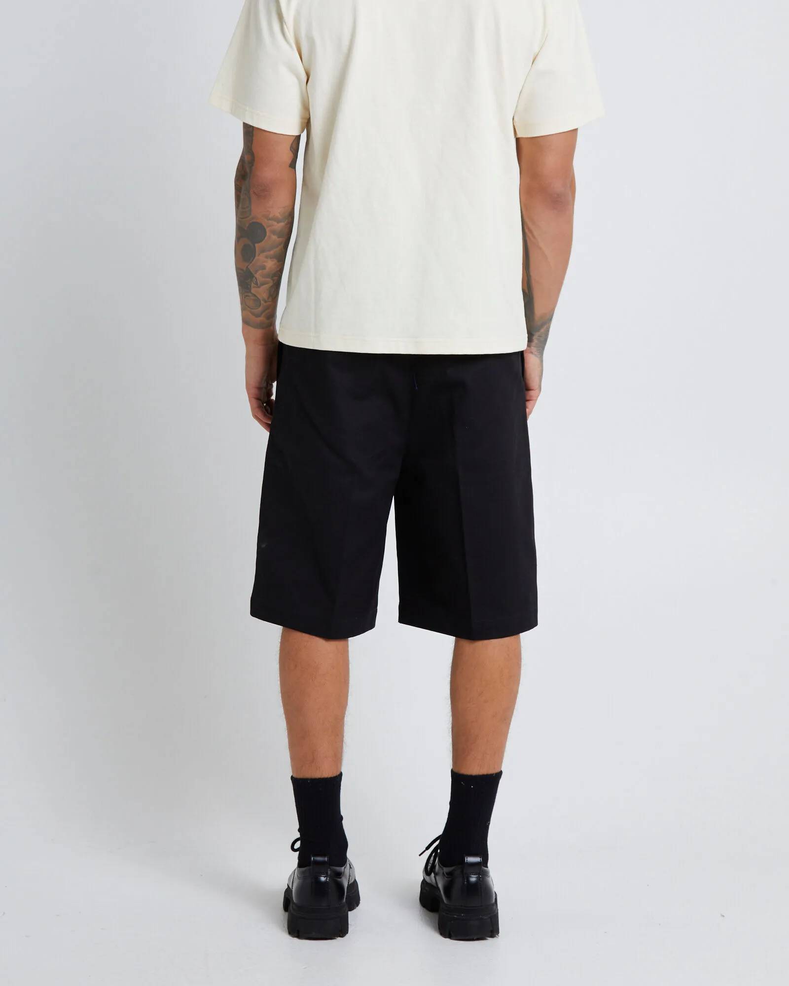 Larriet Lyu Short Black