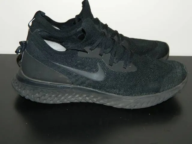 Nike epic react flyknit triple black