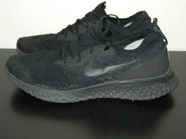 Nike epic react flyknit triple black