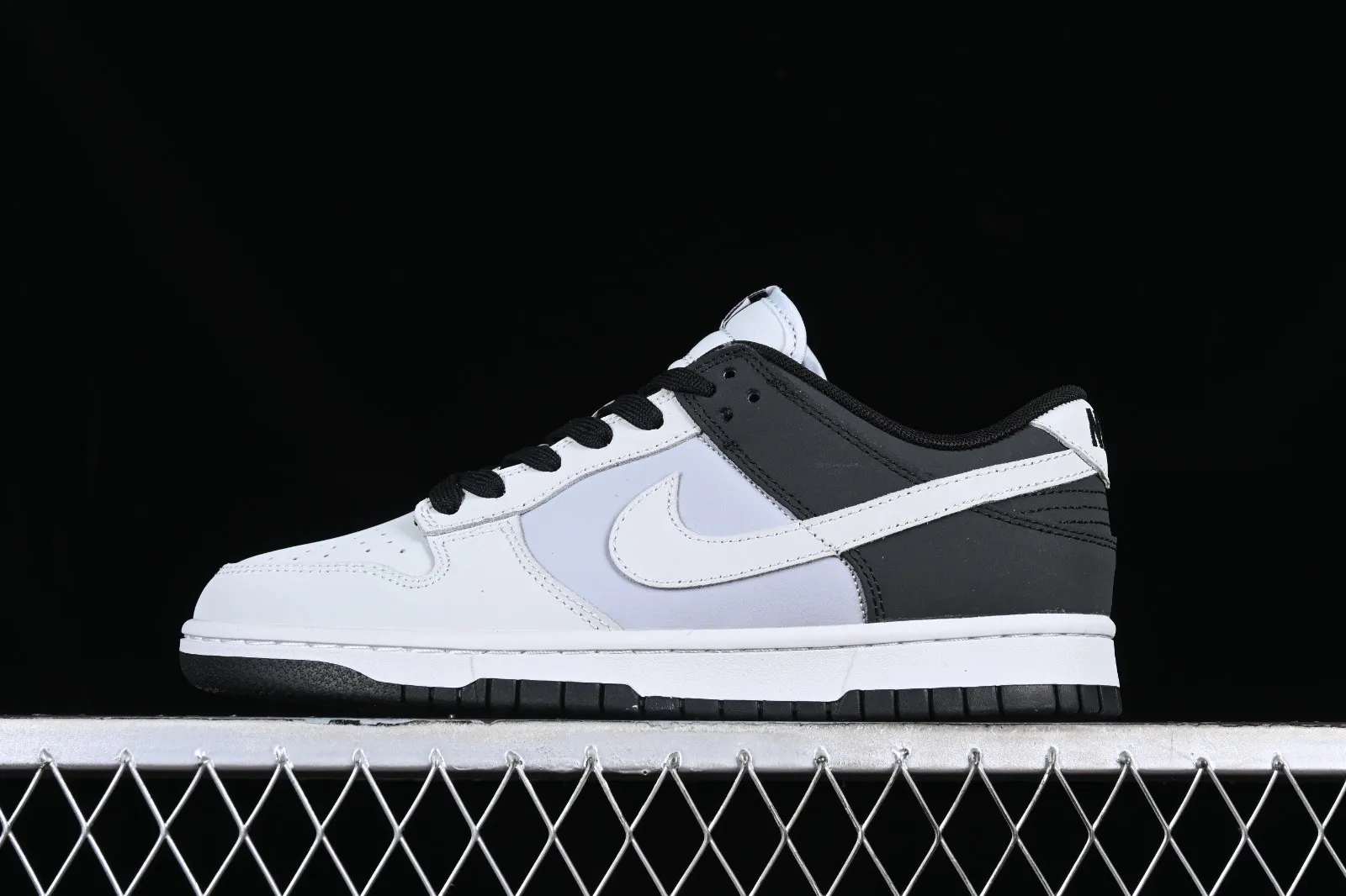 Nike SB Dunk Low CL JD Exclusive Medium Grey White Anthracite 304714-012