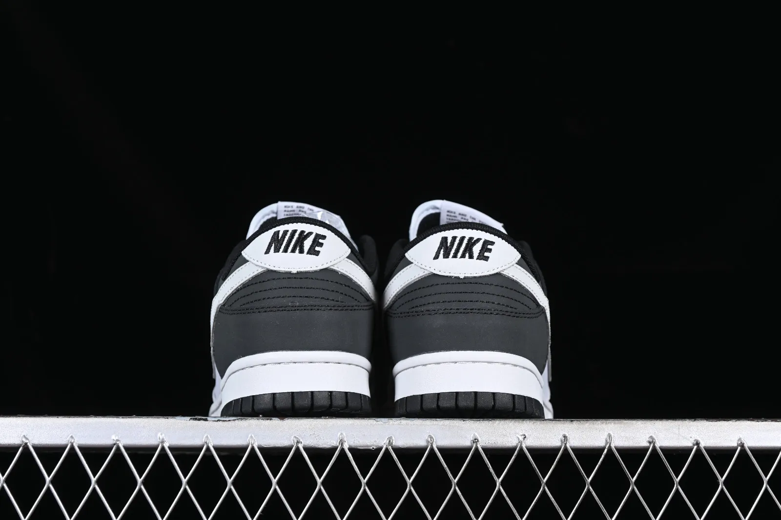 Nike SB Dunk Low CL JD Exclusive Medium Grey White Anthracite 304714-012