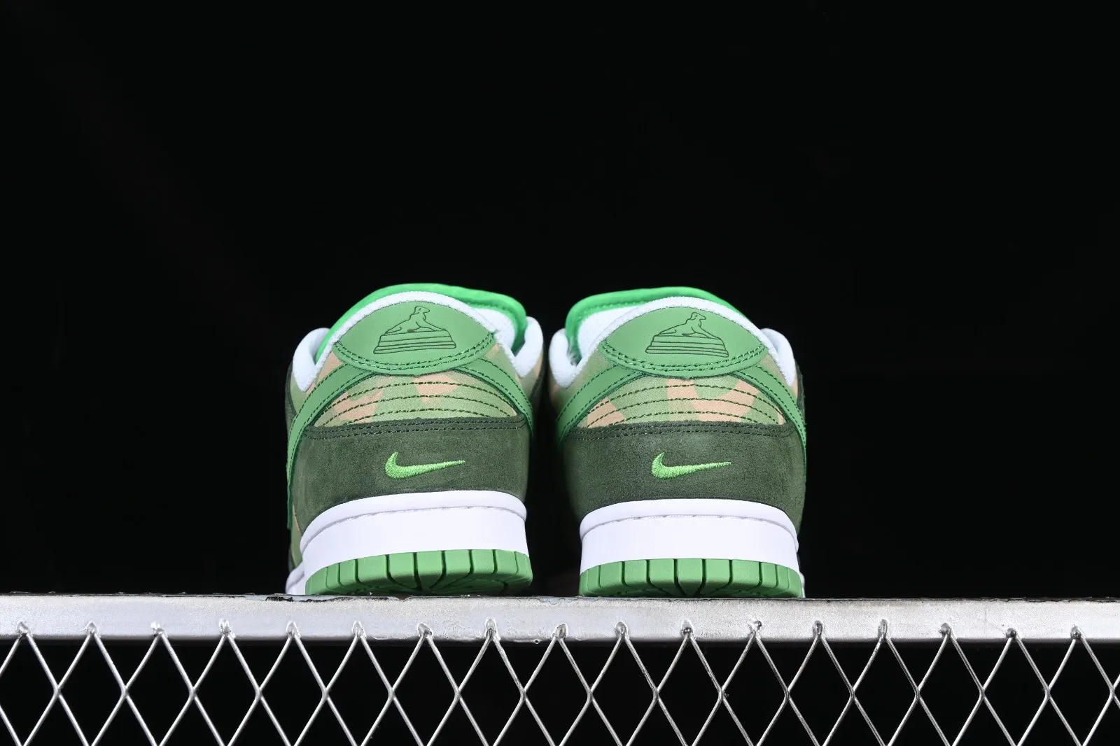 Nike SB Dunk Low EMB Pro Gordo Army Olive Grass White 315355-331