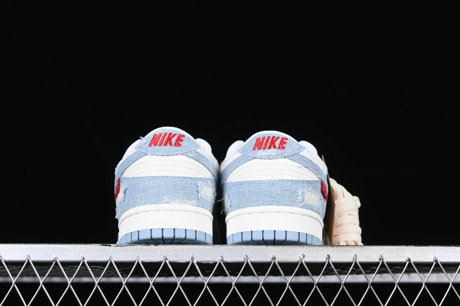 Nike SB Dunk Low Levis Denim Blue Red LE0021-005