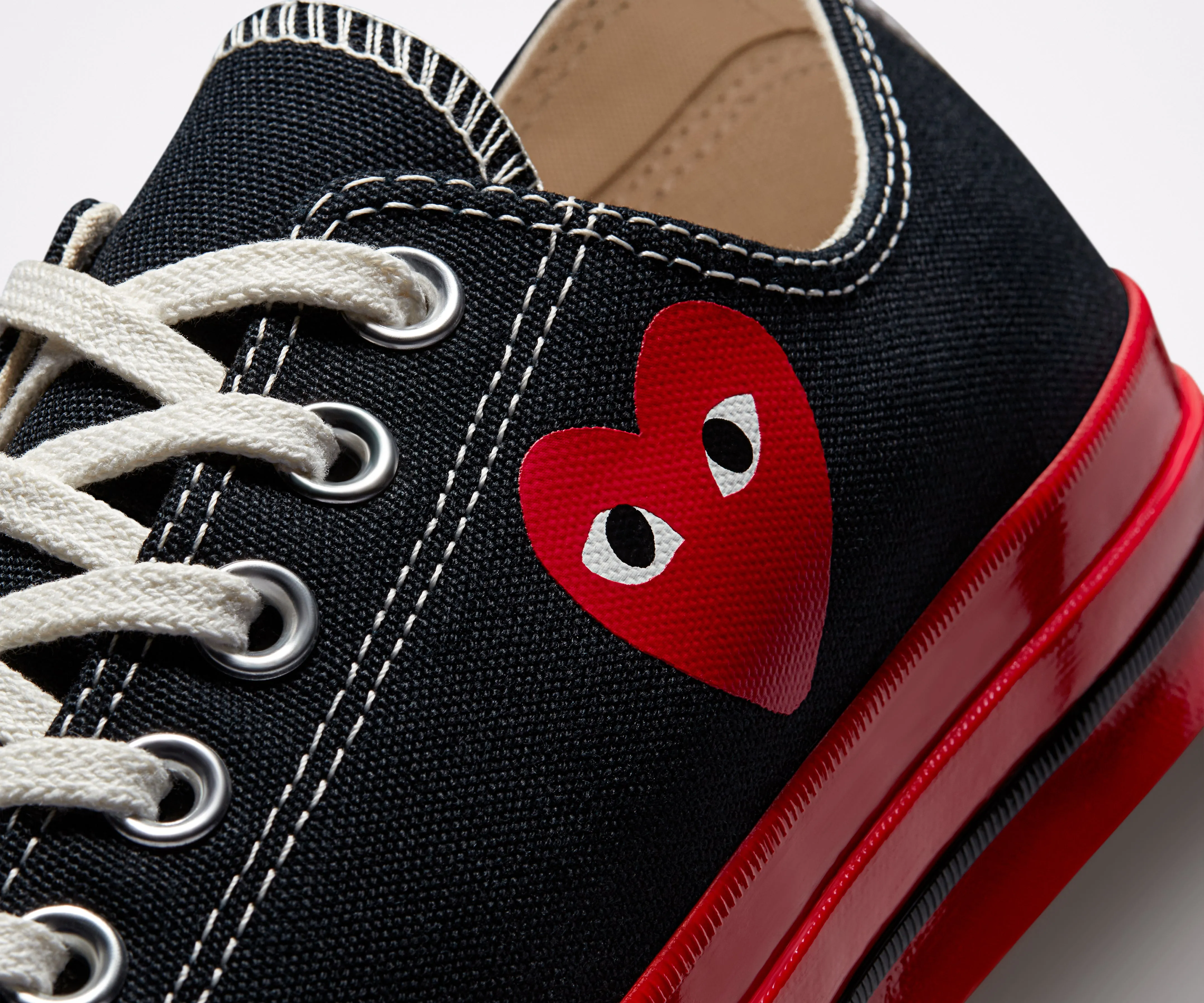 Play Comme des Garons x Converse Red Heart Chuck Taylor All Star '70 Low (Black)