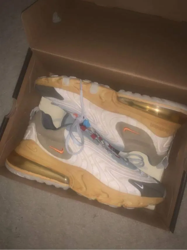 Travis scott x nike air max 270 react cactus trails