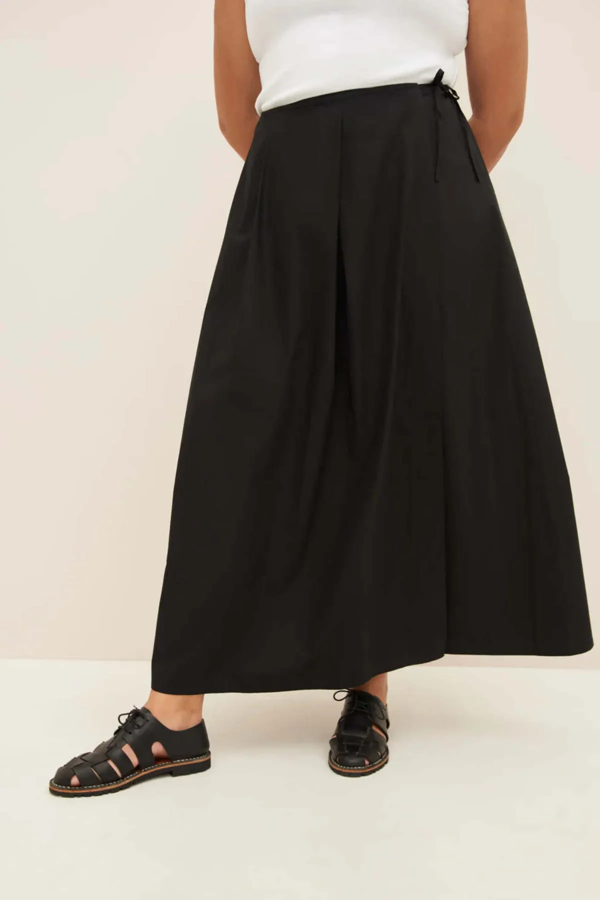 Valley Skirt - Black